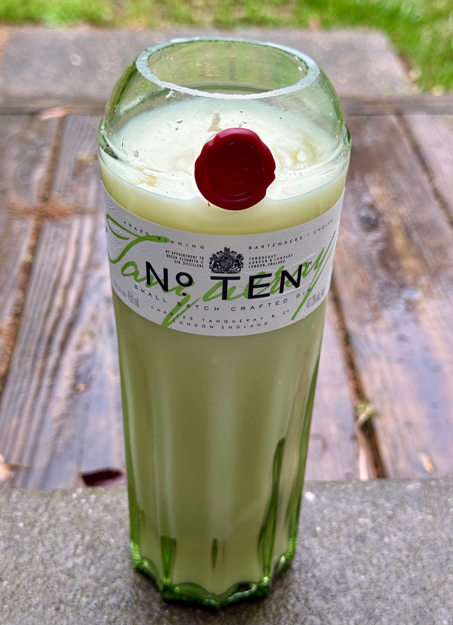 Hand-cut Tanqueray Gin Candle